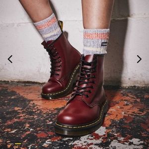 Dr. Martens 1460 SMOOTH LEATHER LACE UP BOOTS Maroon size 5